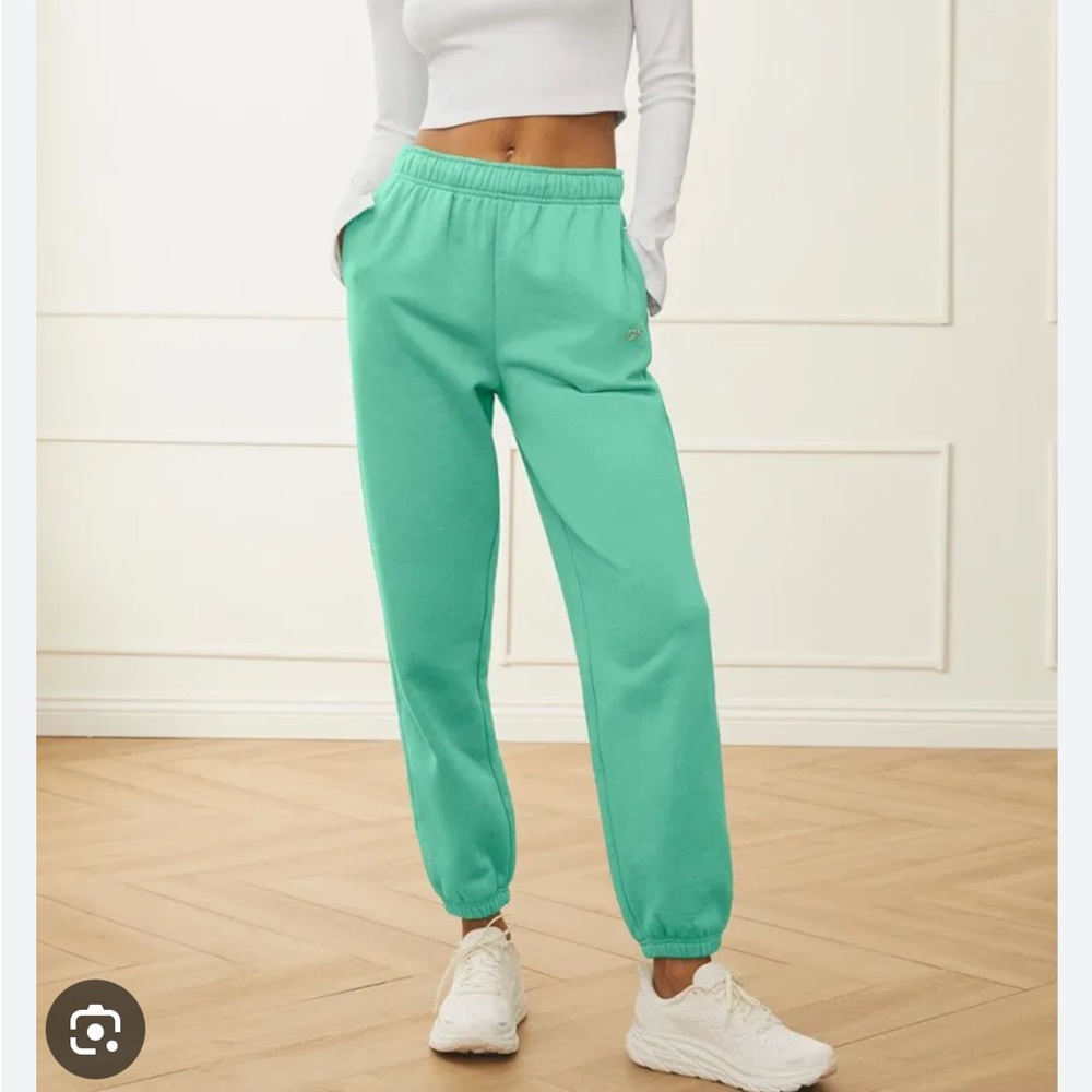 Alo Accolade Sweatpants XS Lettuce